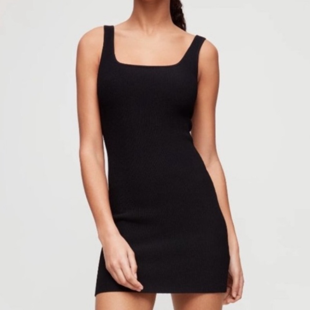 Aritzia Babaton Sculpt Knit Ribbed Black Dress Size XS